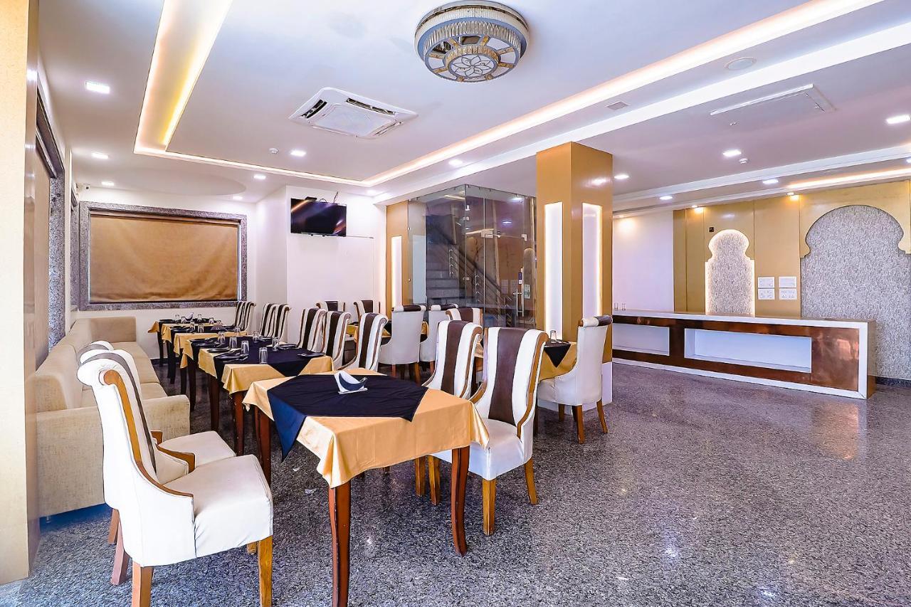 Fabhotel Swess Grand Agra  Kültér fotó
