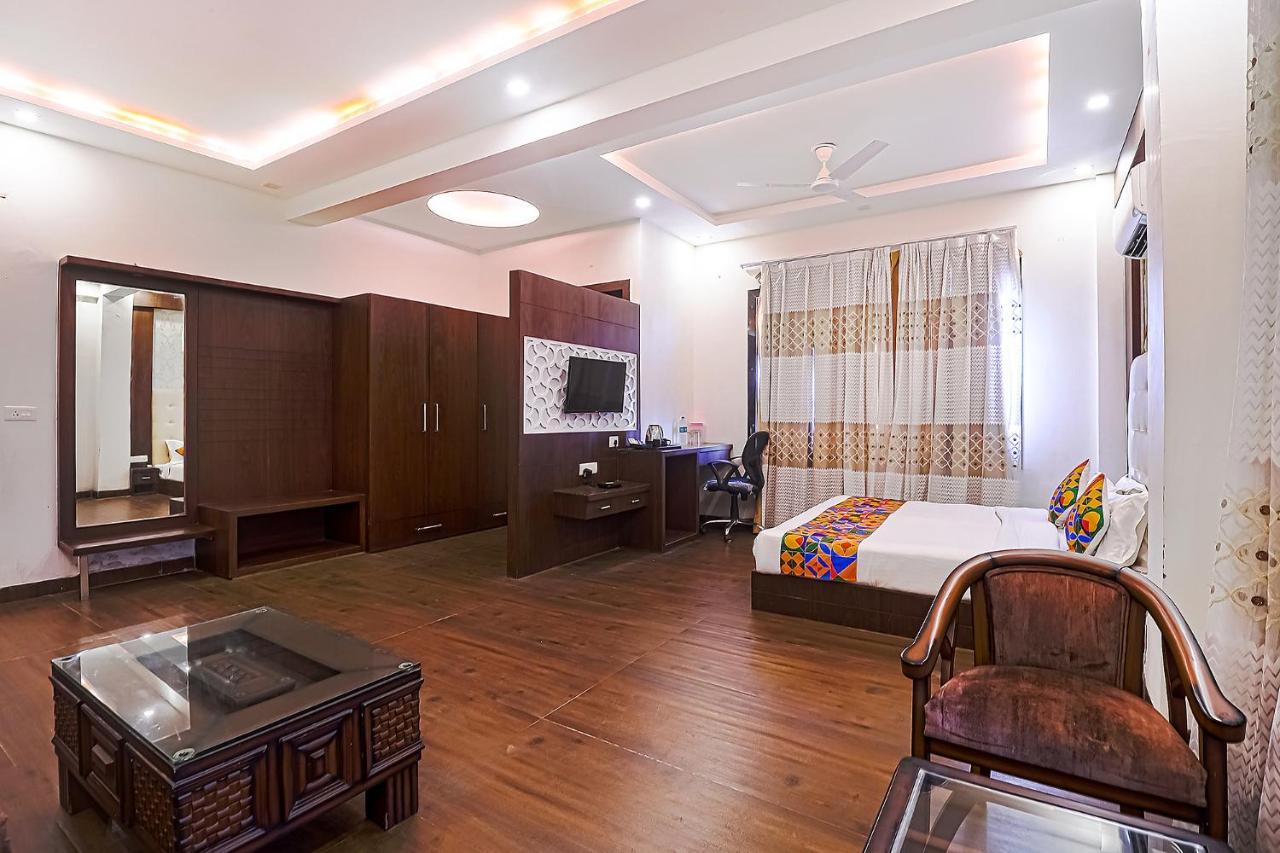 Fabhotel Swess Grand Agra  Kültér fotó